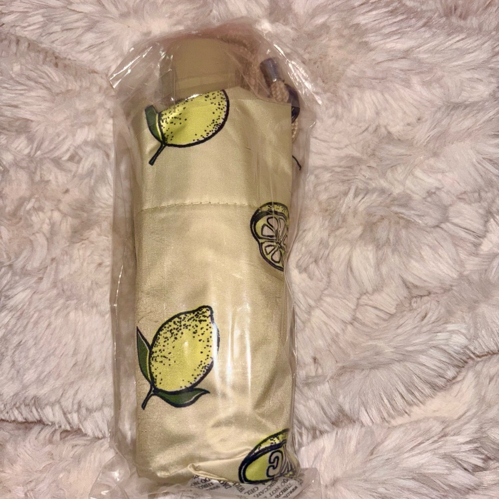 NEW Coach Lemon Print Garden Glade Yellow Multi UV Protection Mini Umbrella - Picture 11 of 13